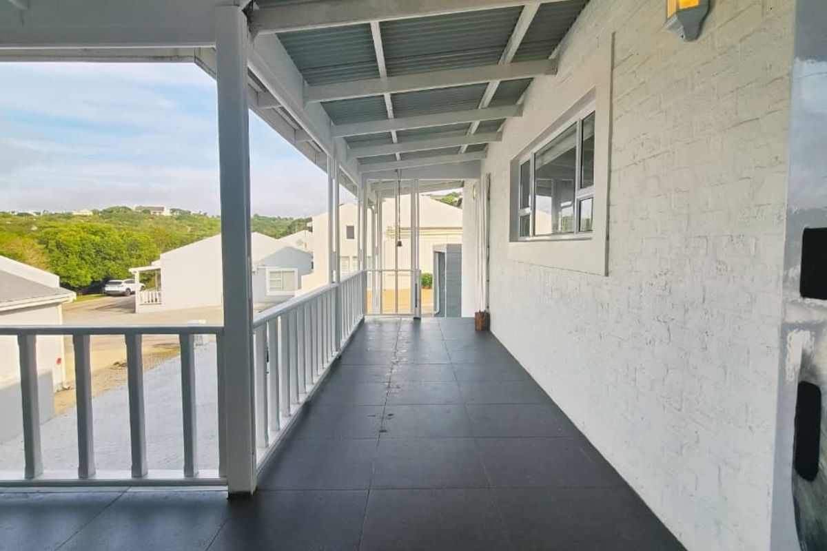 Views, Privacy & Coastal Charm - Photo 4