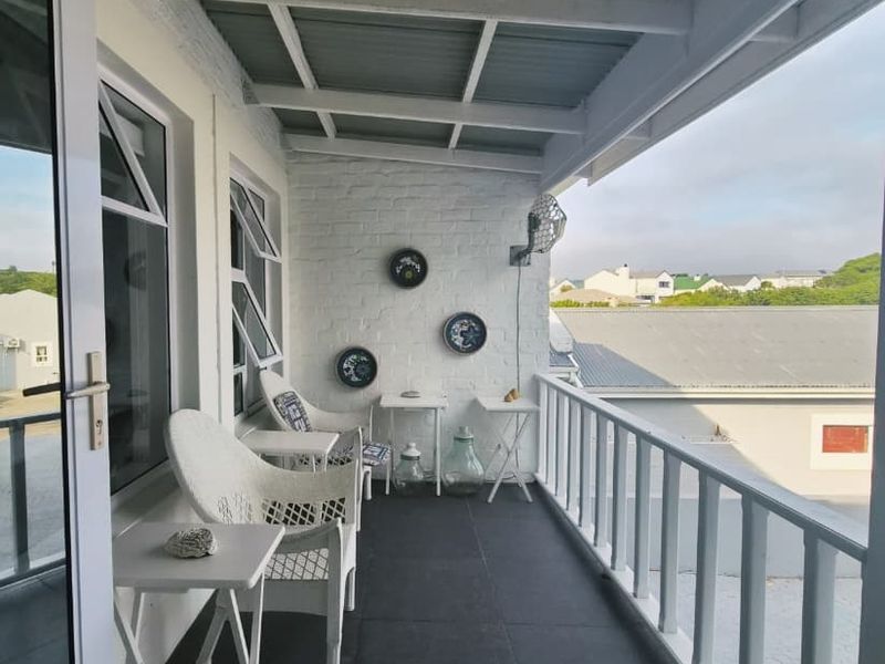 Views, Privacy & Coastal Charm - Photo 5