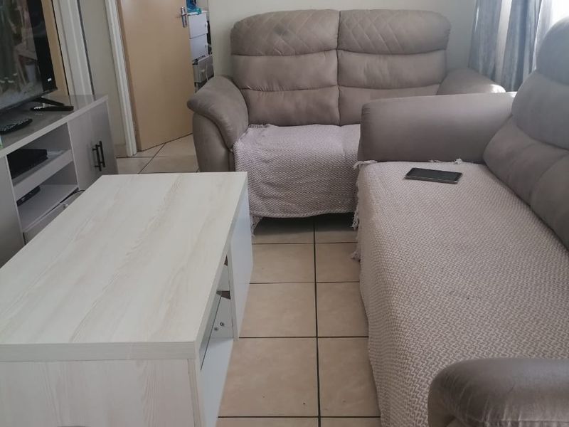 3 Bedrooms for sale - Photo 4