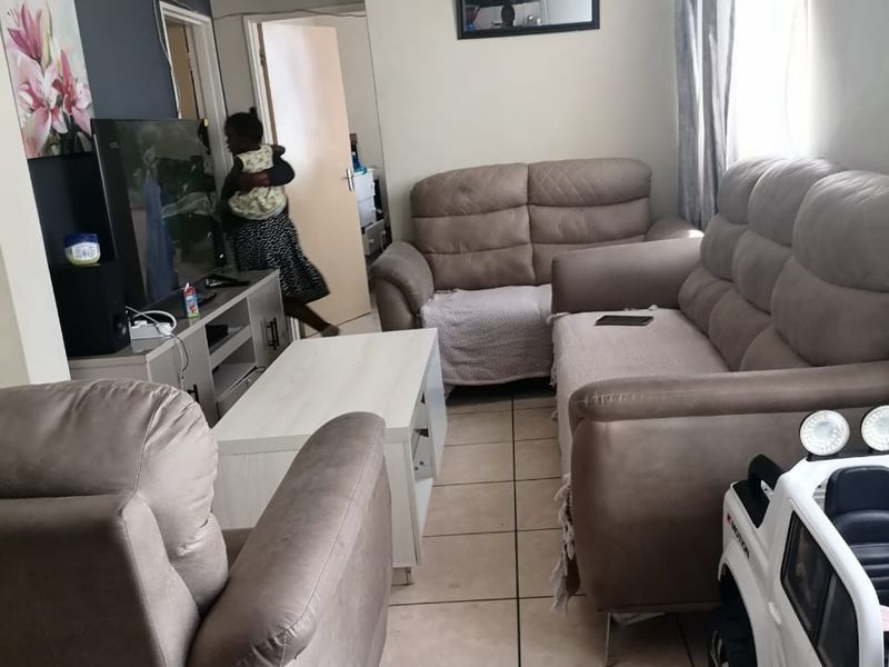 3 Bedrooms for sale - Photo 3