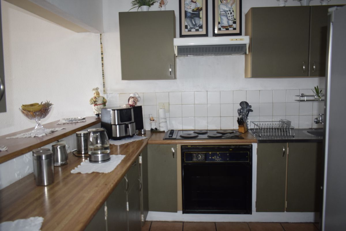 2 bedrooms for sale in Primrose Hill. - Photo 3