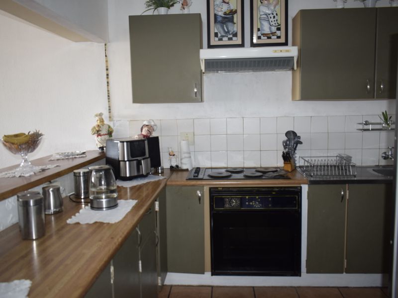 2 bedrooms for sale in Primrose Hill. - Photo 3