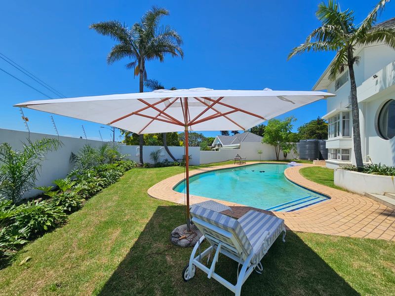 Stunning 8 Bedroom, 8 Bathroom house situated in Selborne East London - Photo 2