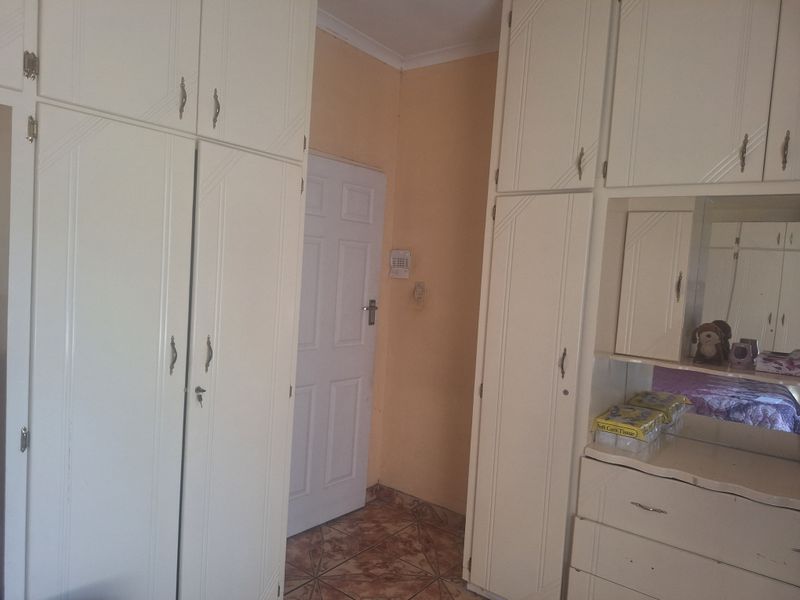 Prime Location with Endless Potential - Photo 10