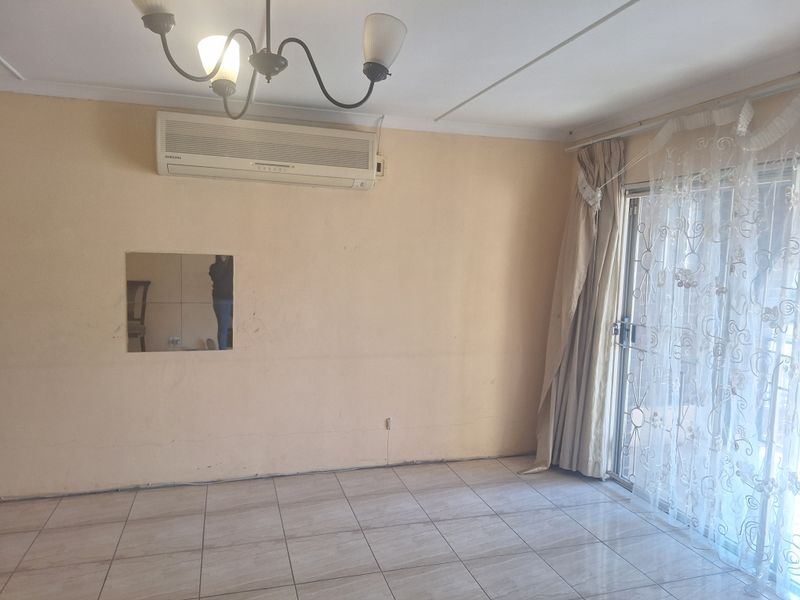 Prime Location with Endless Potential - Photo 7