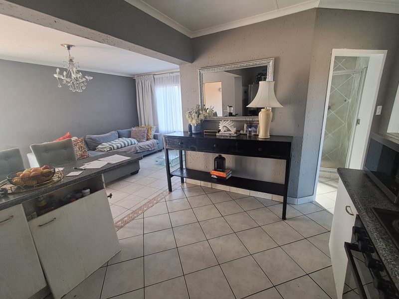 Stunning 2-Bedroom Townhouse for Sale in Winchester Hills - Photo 8