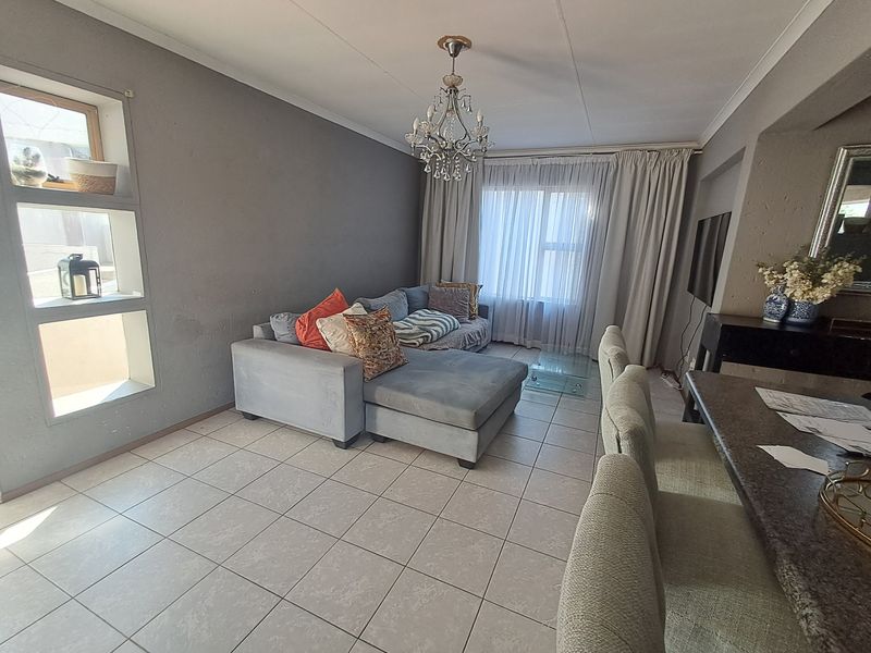 Stunning 2-Bedroom Townhouse for Sale in Winchester Hills - Photo 6