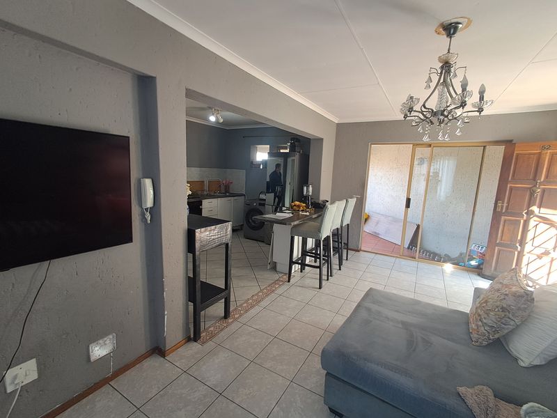 Stunning 2-Bedroom Townhouse for Sale in Winchester Hills - Photo 7