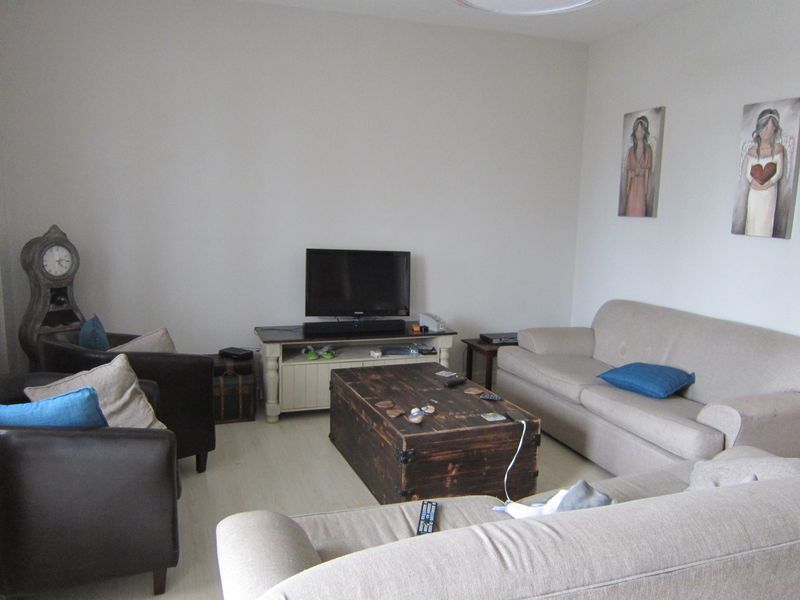PERFECT GROUND FLOOR APARTMENT FOR SALE - Photo 3