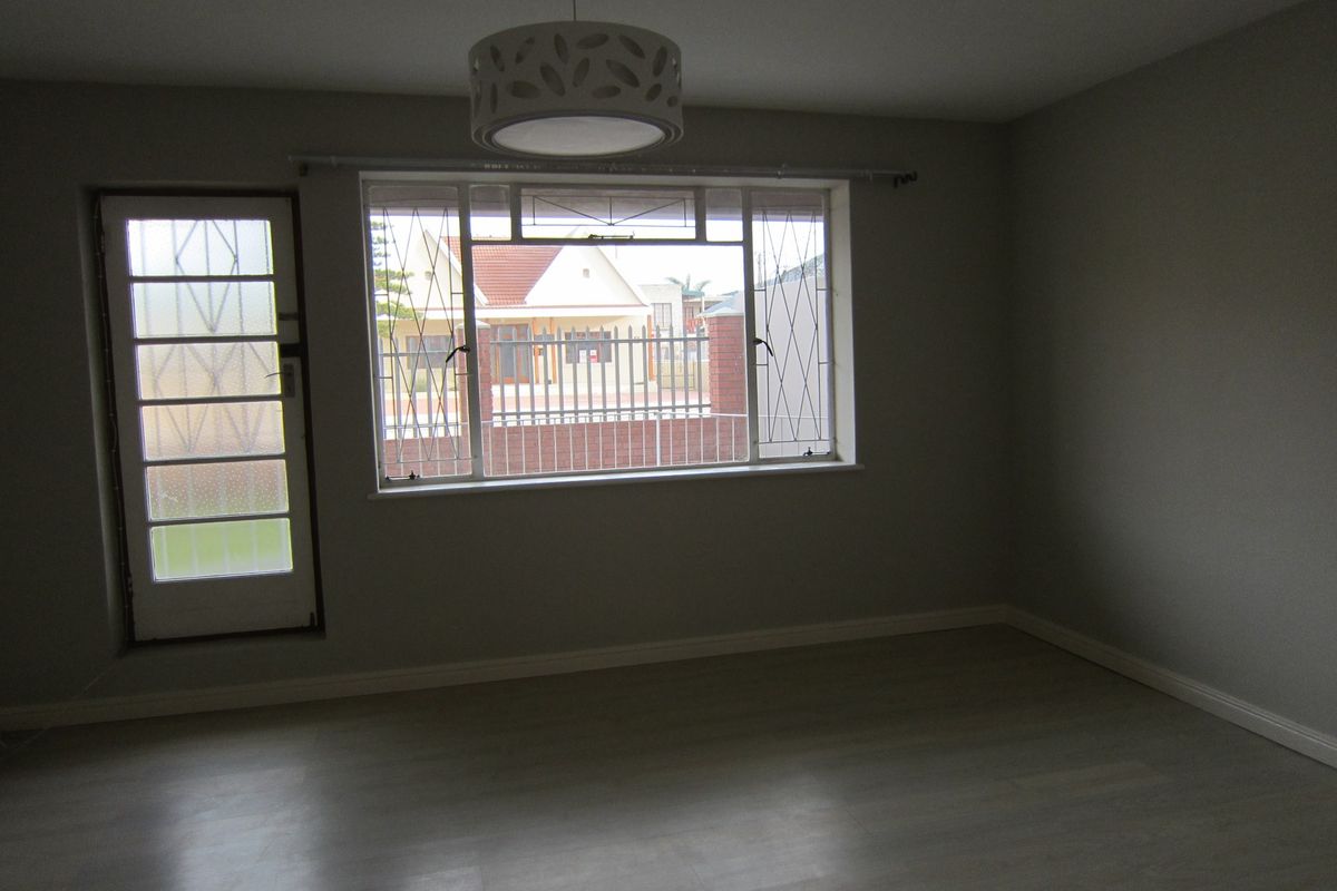 PERFECT GROUND FLOOR APARTMENT FOR SALE - Photo 5