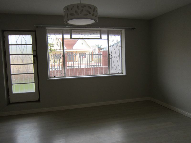 PERFECT GROUND FLOOR APARTMENT FOR SALE - Photo 5