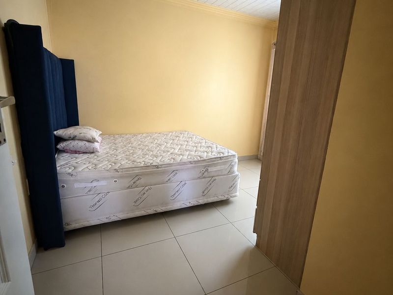 EXCLUSIVE MANDATE!!! ON A remarkable stylish home for a family looking to settle! - Photo 9