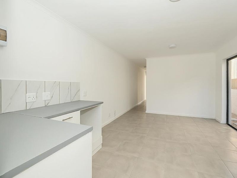 GROUND FLOOR | 2 BEDROOM UNIT | SEA BREEZE VILLAGE - Photo 5