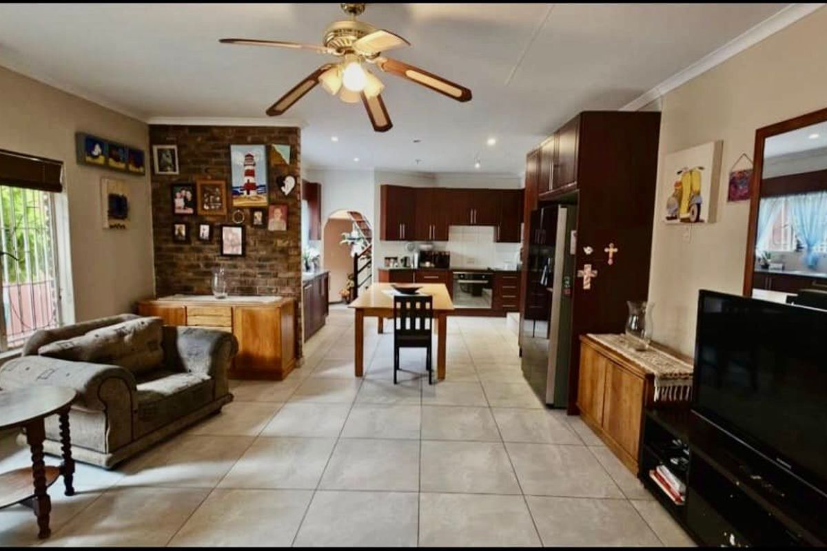 Beautiful property in Cashan, Look no further!! - Photo 5
