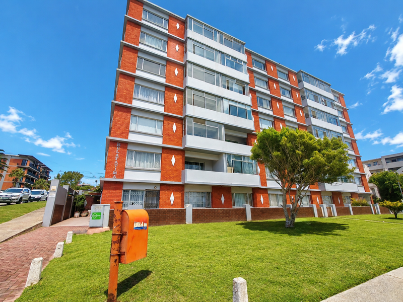 SPACIOUS TWO BEDROOM APARTMENT! PERFEC INVESTMENT PROPERTY - Photo 1
