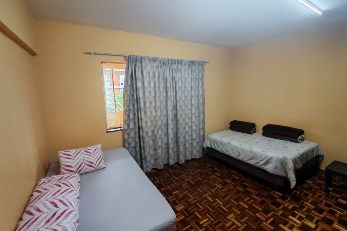 SPACIOUS TWO BEDROOM APARTMENT! PERFEC INVESTMENT PROPERTY - Photo 3