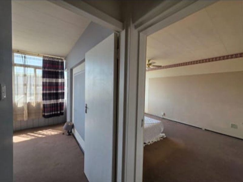 Jewel of a Home overlooking Bedfordwiew for less than R5000 a month repayment - Photo 8
