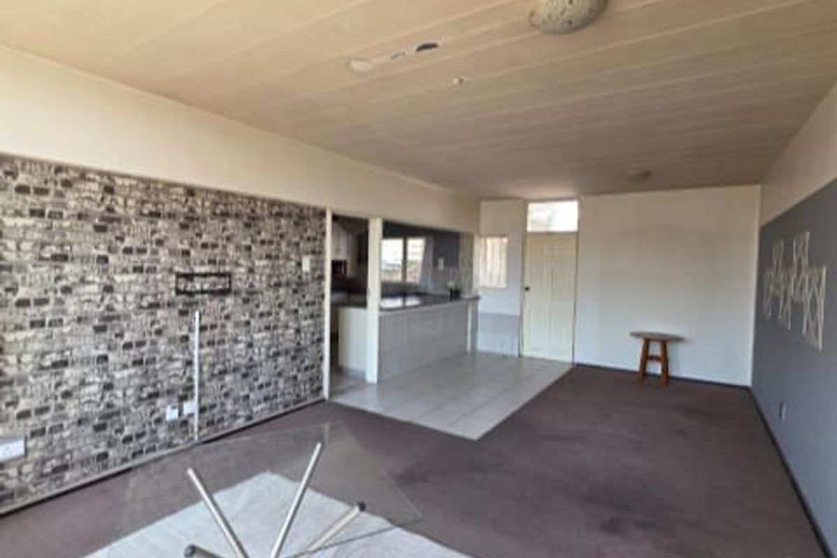 Jewel of a Home overlooking Bedfordwiew for less than R5000 a month repayment - Photo 3