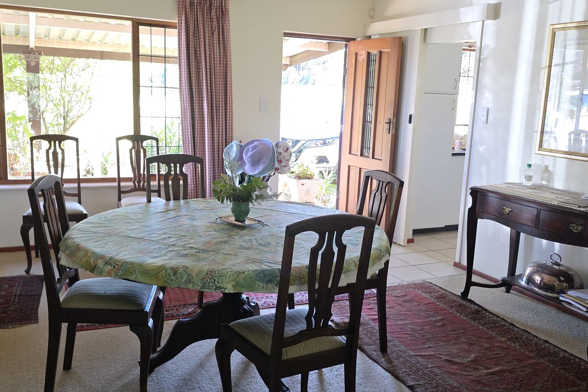 Warm and Inviting Home situated on the Game Estate - Photo 5