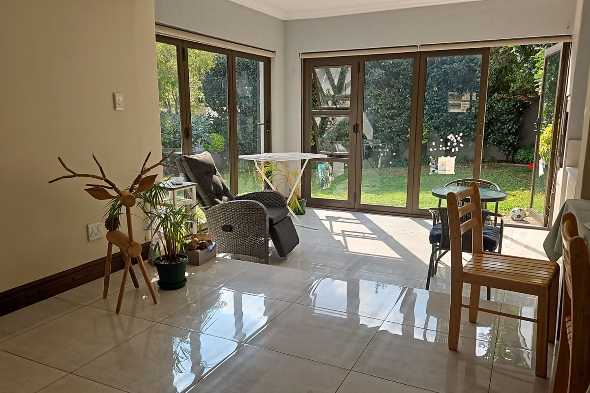 3 Bed 2 bath in Amberfield Manor - Photo 2