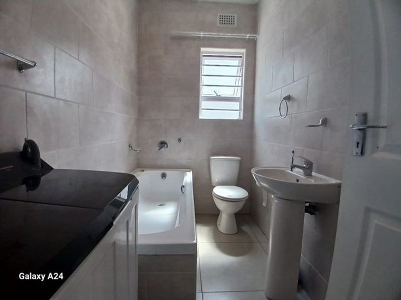 Newly Built Home for Sale in Avalon Gardens, Gonubie - Photo 10