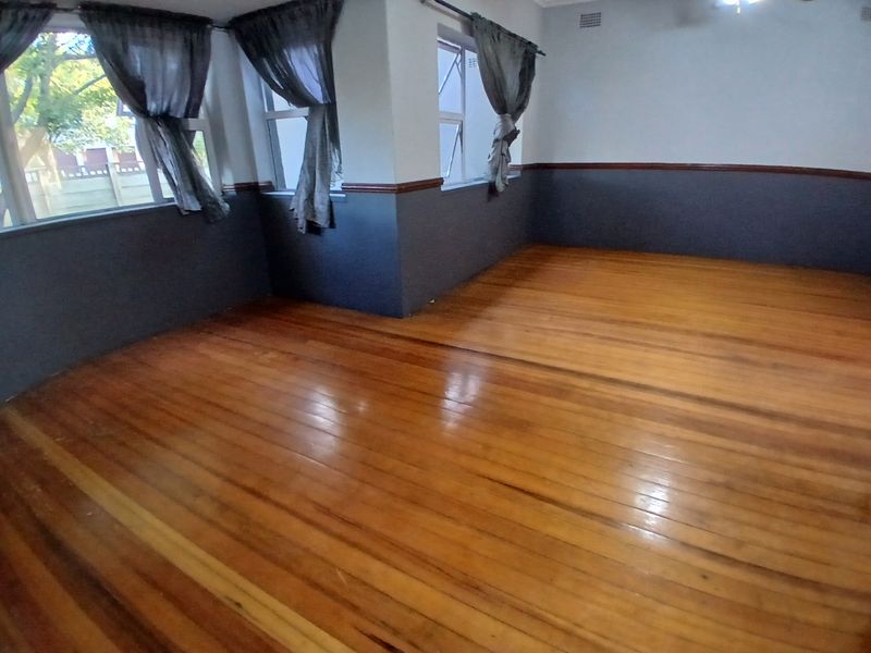 3 Bedroom House for sale in Dunnottar - Photo 4