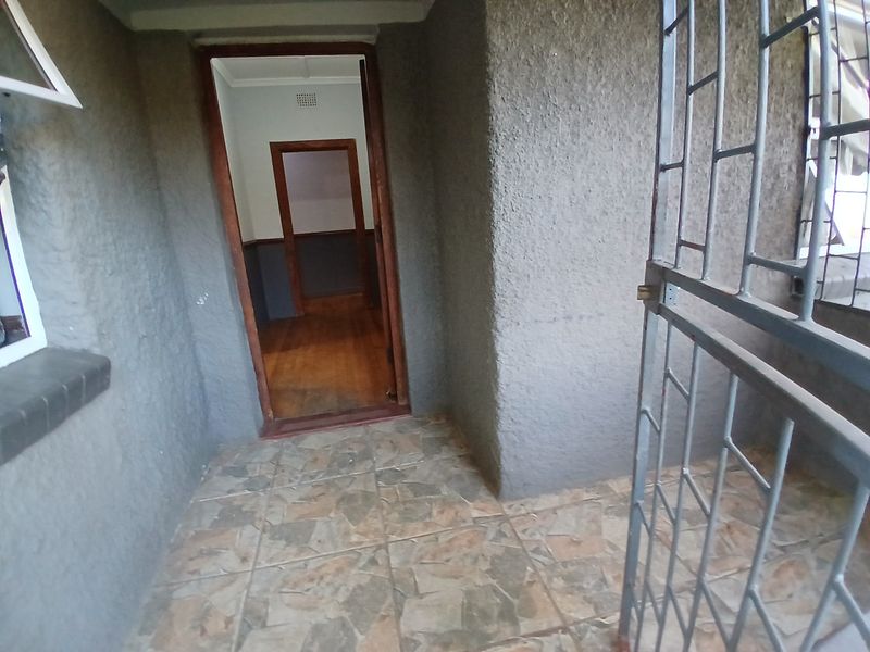 3 Bedroom House for sale in Dunnottar - Photo 2