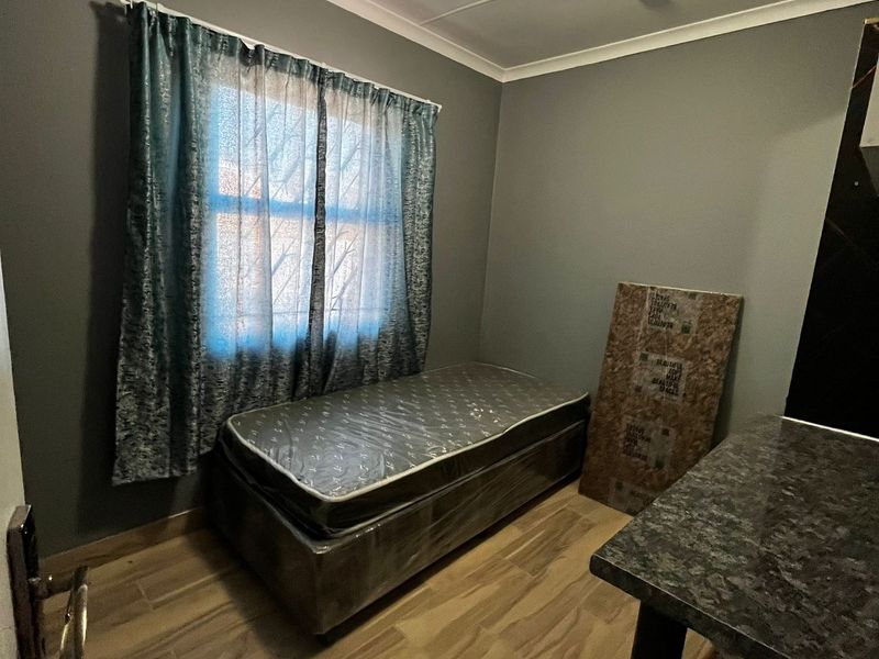 3 Bedroom House to Rent in Westbourne Fully Furnished or Unfurnished - Photo 8