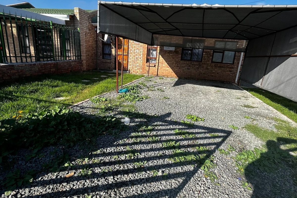 3 Bedroom House to Rent in Westbourne Fully Furnished or Unfurnished - Photo 2