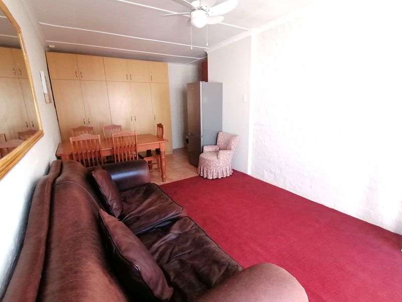 One Bedroom Flatlet - Photo 1