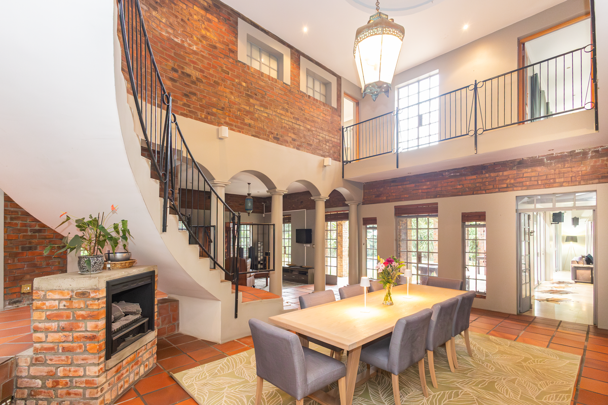 Beyond the Ordinary -Spacious Living in a Prime Vierlanden Location - Photo 4