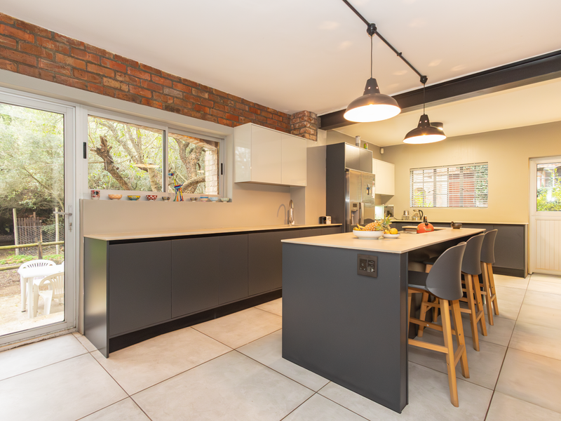 Beyond the Ordinary -Spacious Living in a Prime Vierlanden Location - Photo 7