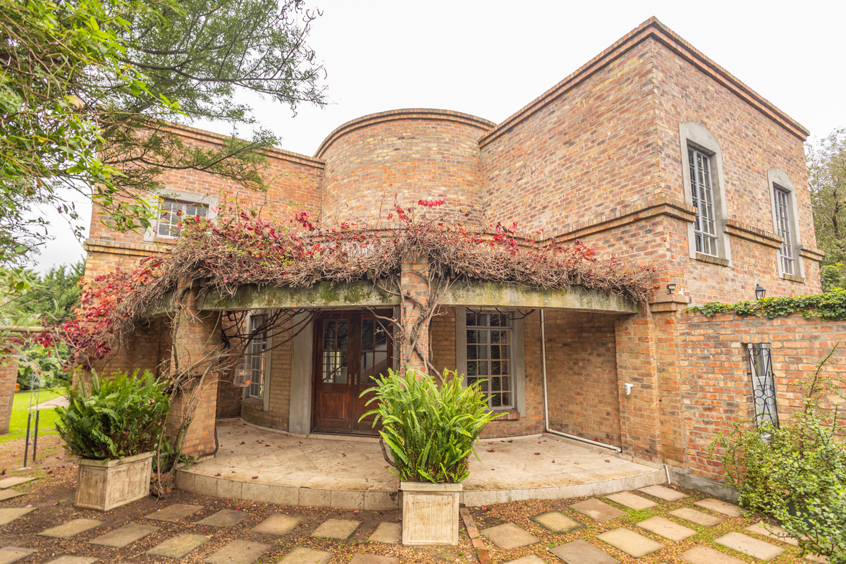 Beyond the Ordinary -Spacious Living in a Prime Vierlanden Location - Photo 5