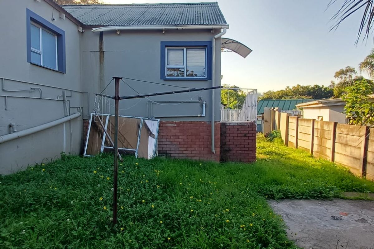 Spacious 4-Bedroom Family Home with Income Potential in Southernwood - Photo 5