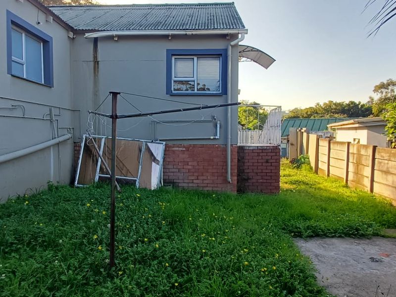 Spacious 4-Bedroom Family Home with Income Potential in Southernwood - Photo 5