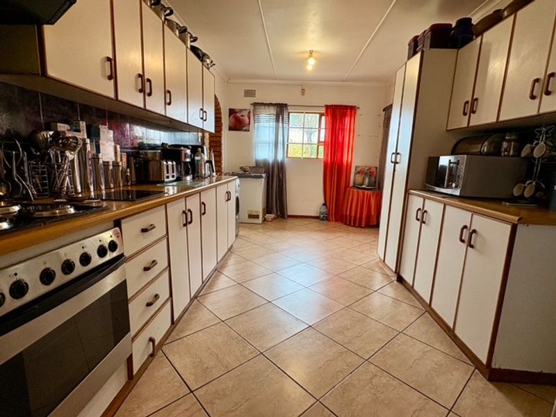 4 Bedroom house or sale in Cambridge - Photo 2