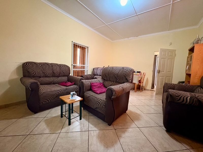 4 Bedroom house or sale in Cambridge - Photo 10