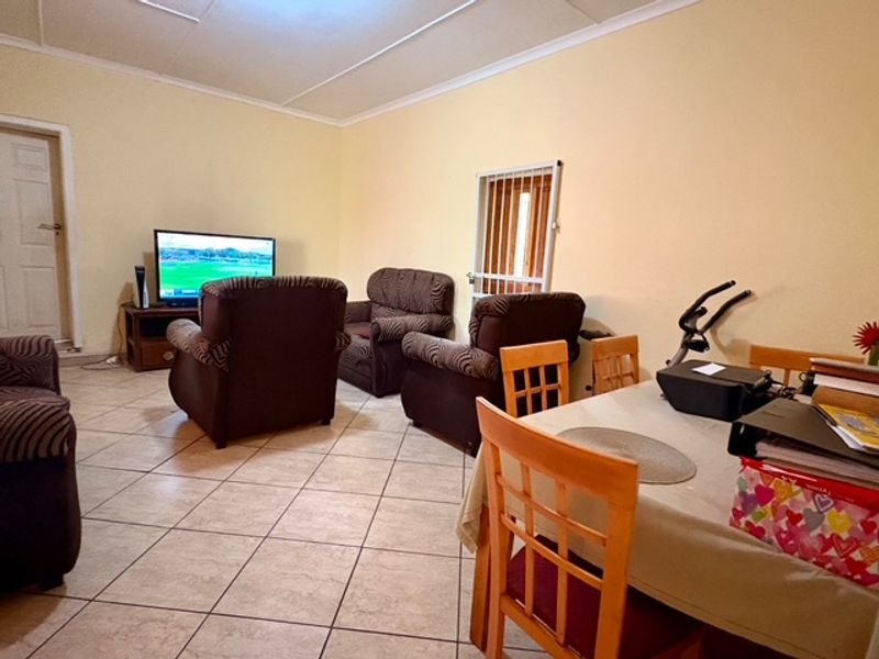 4 Bedroom house or sale in Cambridge - Photo 9