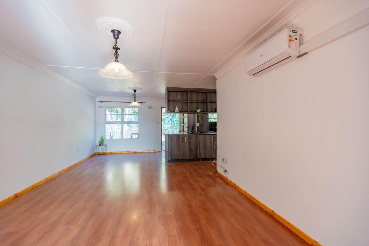 Secure Unit with Manned entrance - Photo 5