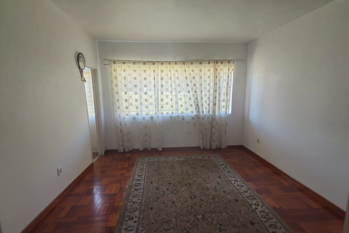 SPACIOUS ONE BEDROOM APARTMENT!!! - Photo 3