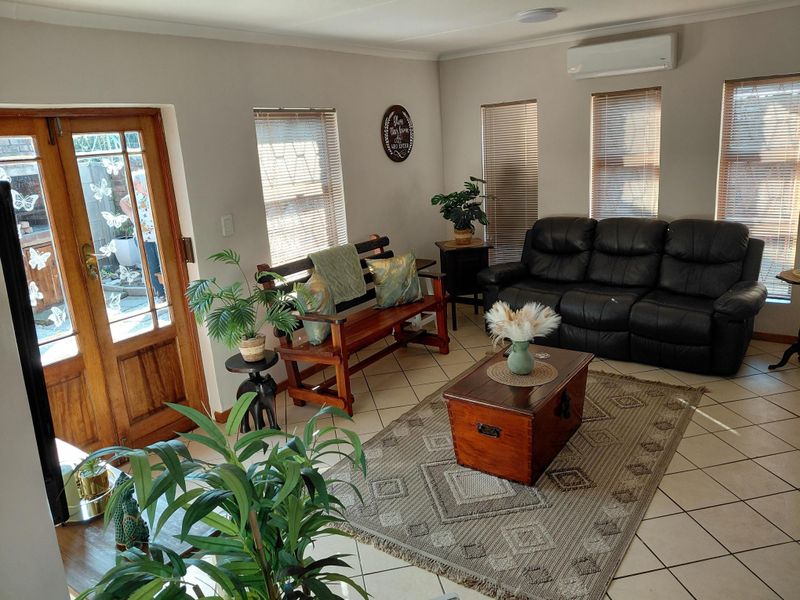 Neat & Modern Home in Quiet Windsor Park, Despatch - Photo 7