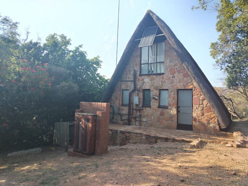 Charming 3-bedroom house for sale in Utopia Nature Estate, Rustenburg—your dream home awaits! - Photo 6