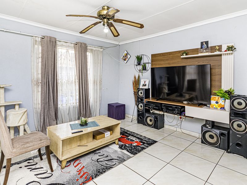 Make New Family Memories or Simply invest! - Photo 3