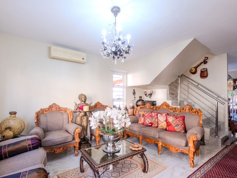 Comfortable duplex living in serene surroundings - Photo 1
