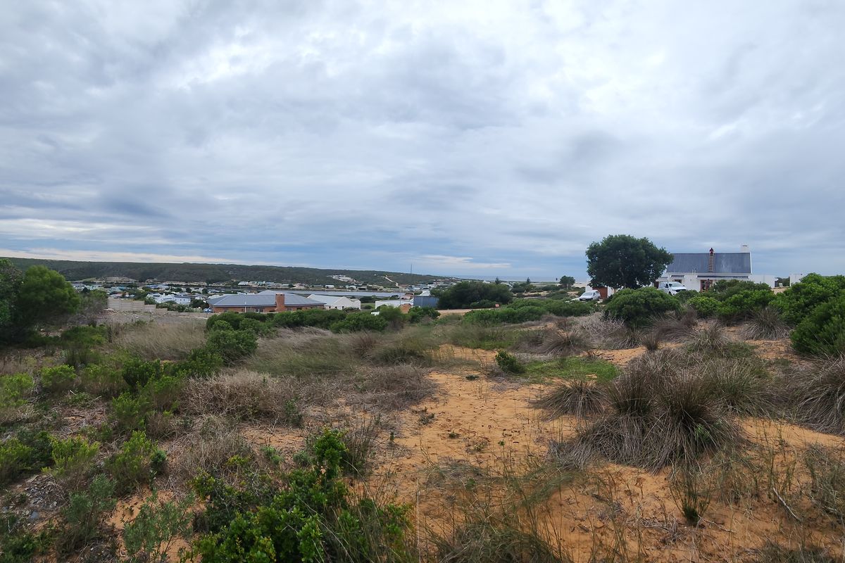 Stilbaai's Hidden Gem – 1,153 m2 of Endless Possibilities (Exclusive Sole Mandate) - Photo 5