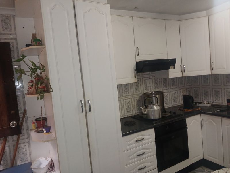 Fantastic residential  property with flatlet - Photo 5