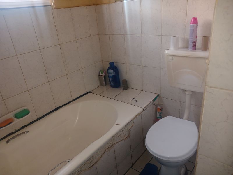 Fantastic residential  property with flatlet - Photo 10