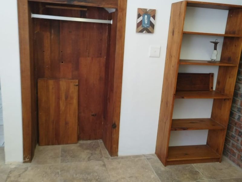 Charming Furnished One-Bedroom Garden Cottage in Somerset West - Photo 10