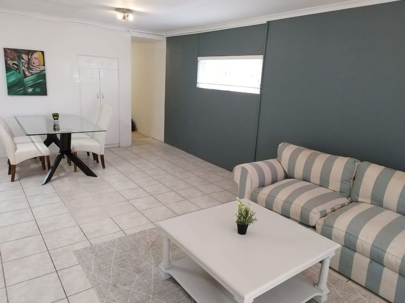 Charming Furnished One-Bedroom Garden Cottage in Somerset West - Photo 3