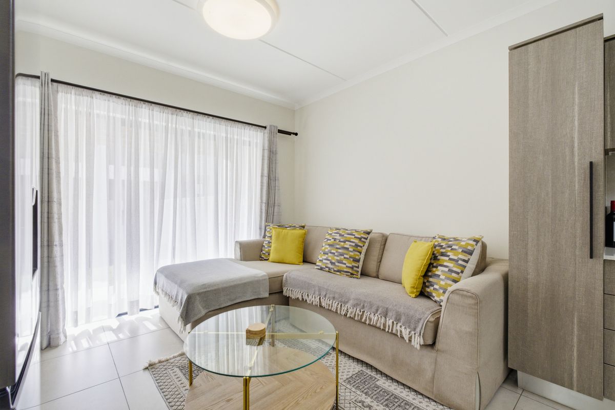 Modern 1 Bed, 1 Bath Unit for Sale in Northgate - Photo 5